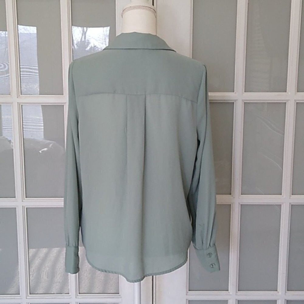 Who What Wear Long Sleeve Button Down Blouse - Picture 5 of 16